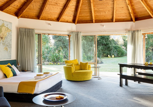 Abel tasman lodge living room