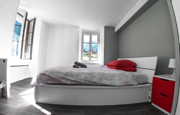 Auberge Mont Blanc bedroom