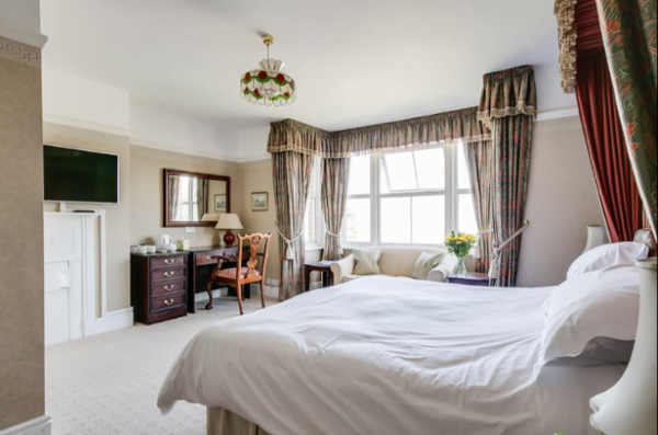 Cleeve Hill Bedroom