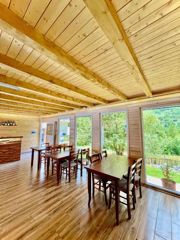 Guesthouse Lazer cardaku Dining area