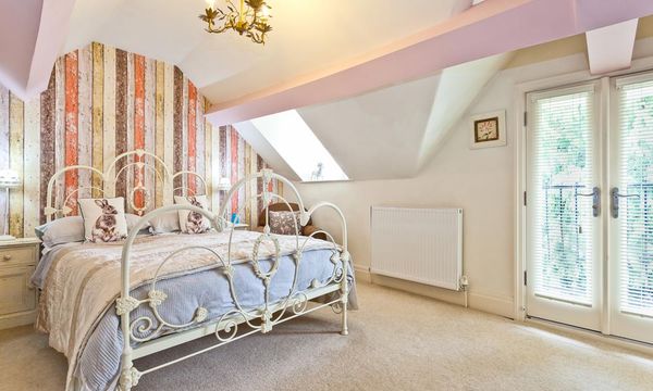 Heidis-Grasmere-Lodge-Room