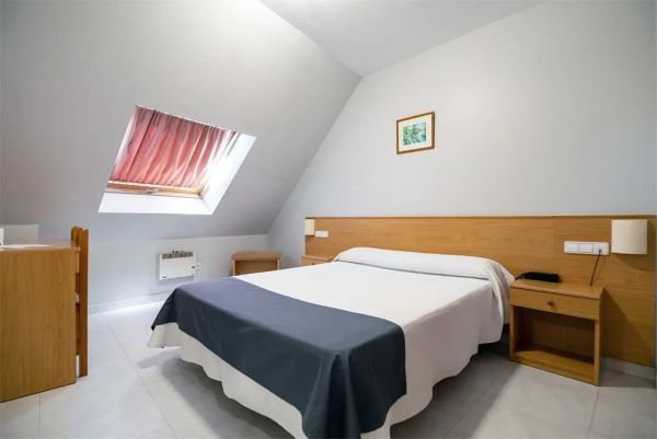 Hotel Bradomin bedroom 2