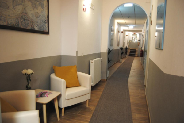 Hotel Camilla Hallway