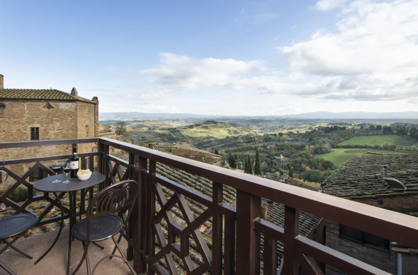 Hotel La Cisterna balcony