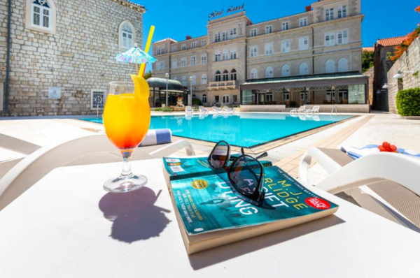 Hotel Lapad 4 pool small