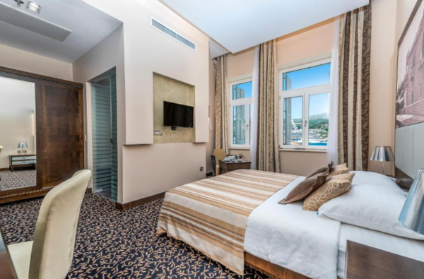 Hotel Lapad 4 room small