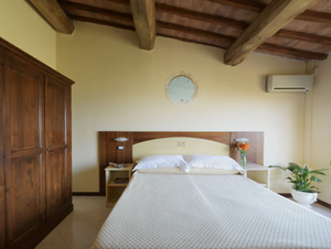 Hotel dei Capitani bedroom
