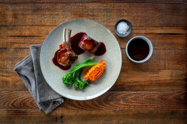 Flinders Ranges: With Upgrade to Eco Villas - 6 Days food