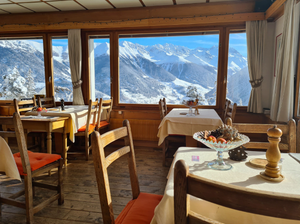 Le Belvedere dining room