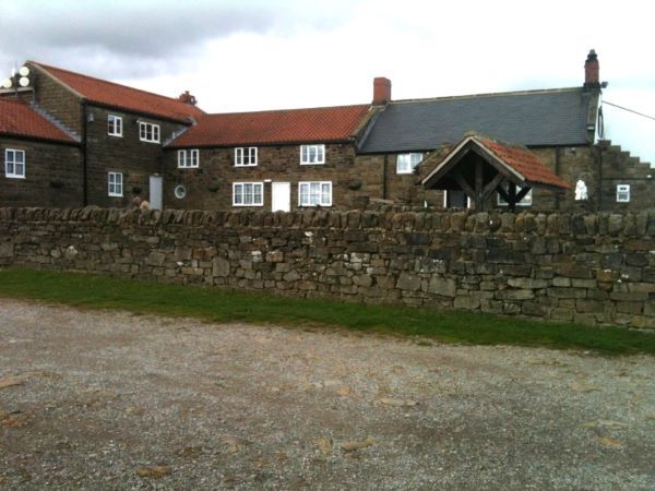 Lion Inn exterior.