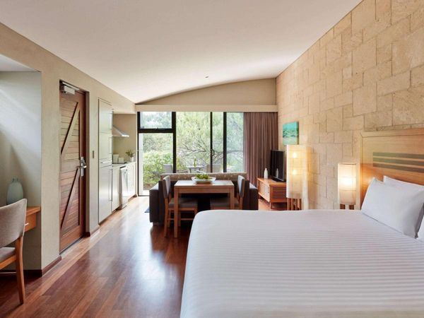 Pullman Bunker Bay 1