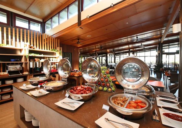 Sand and Wood restaurant Kingfisher