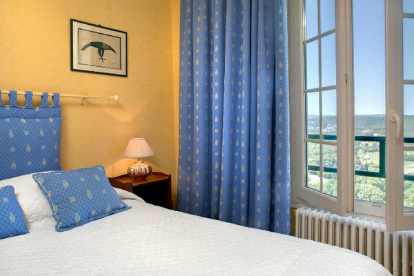 The Esplanade Domme room