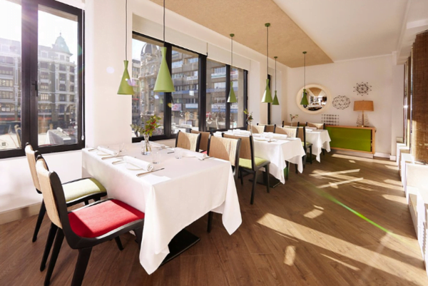 The Sercotel Alfonso V Hotel dining room