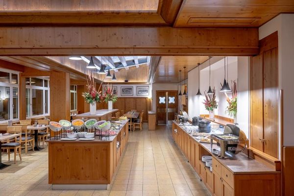 Dolomites of Cortina Hike - 7 days food