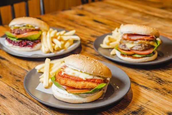 Cradle Mountain & Lake St Clair Walk - 6 Days food