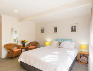 sANDPIPER hotel apollo bay room small